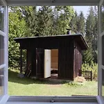 2 Σαλέ *