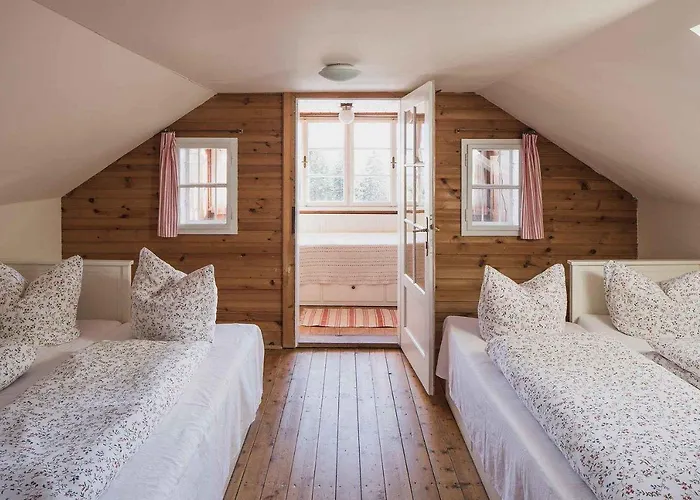 2 Chalets Chalet Innsbruck